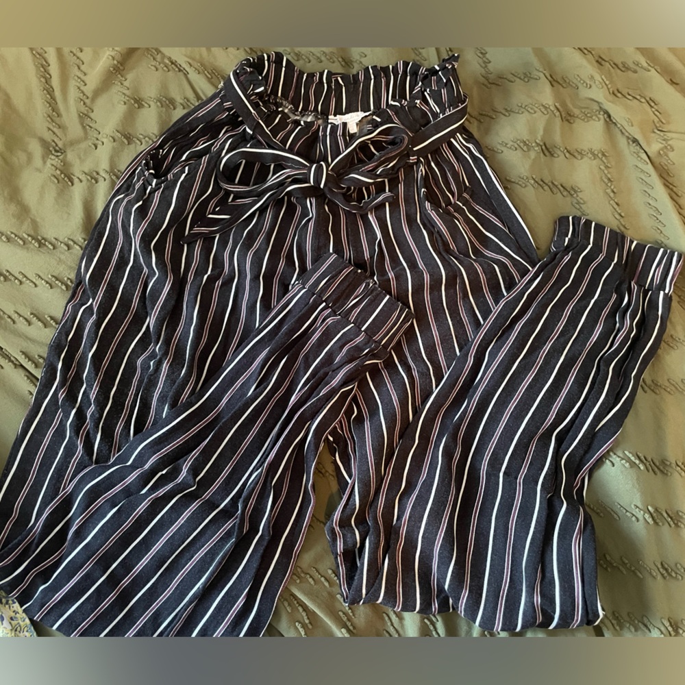 striped pants!